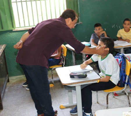 Mais de 2.800 alunos voltam às aulas em Água Branca