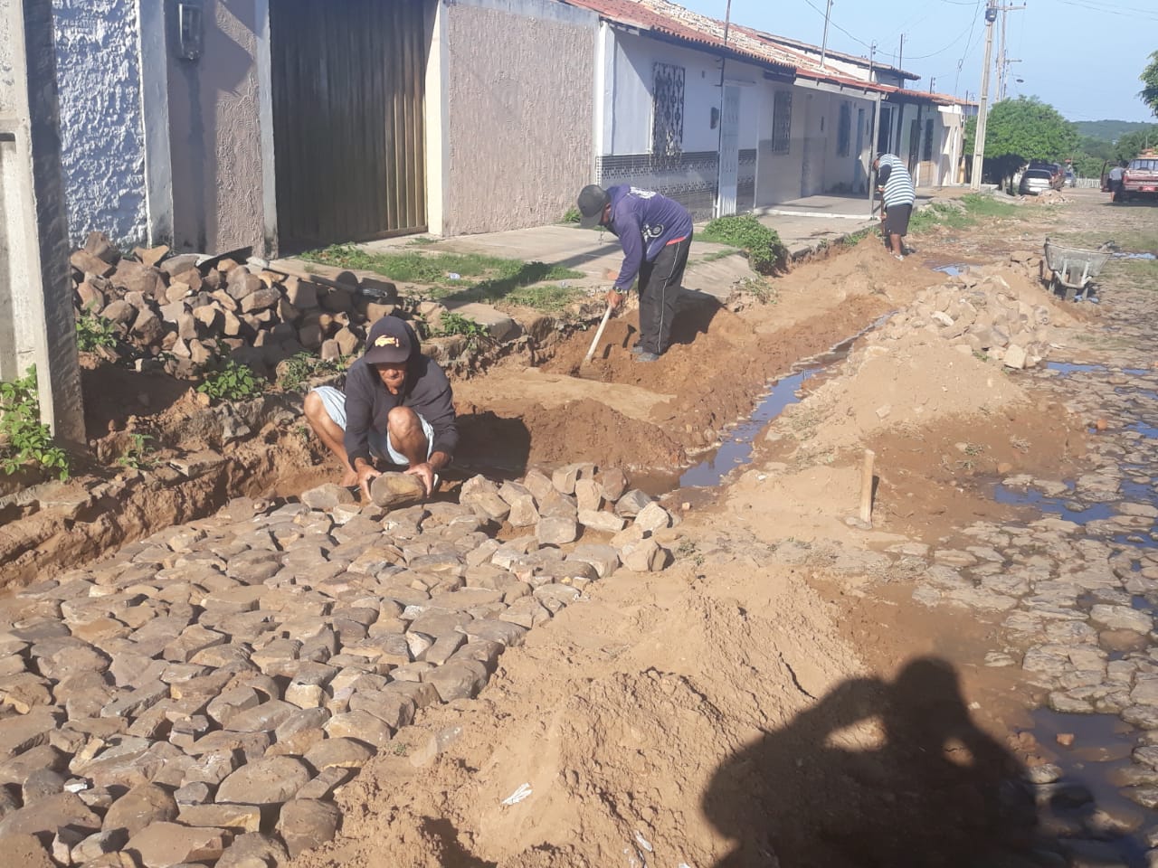 Município intensifica trabalho de recuperação dos calçamentos danificados com as chuvas  - Imagem 17