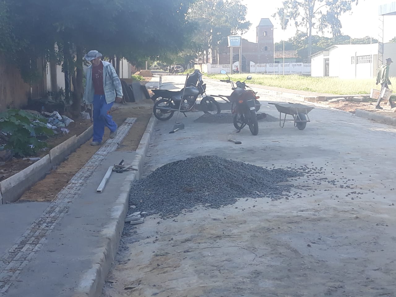 Município intensifica trabalho de recuperação dos calçamentos danificados com as chuvas  - Imagem 8