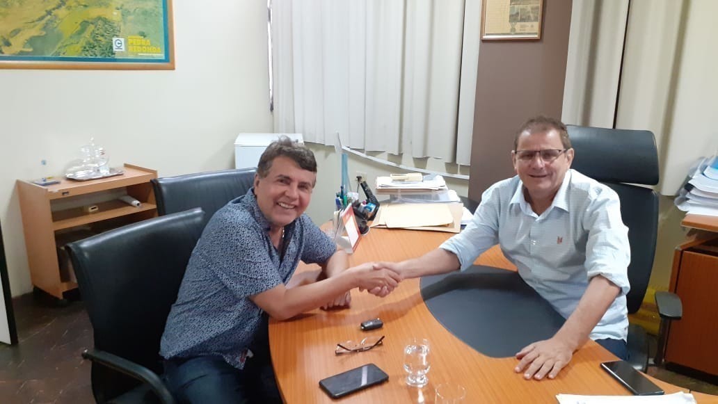 Prefeito João Luiz acelera em ações que contribuem para o desenvolvimento de Monsenhor Gil