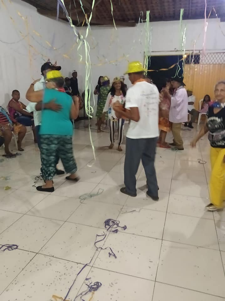 Secretaria municipal de assistência social realiza carnaval dos idosos - Imagem 6