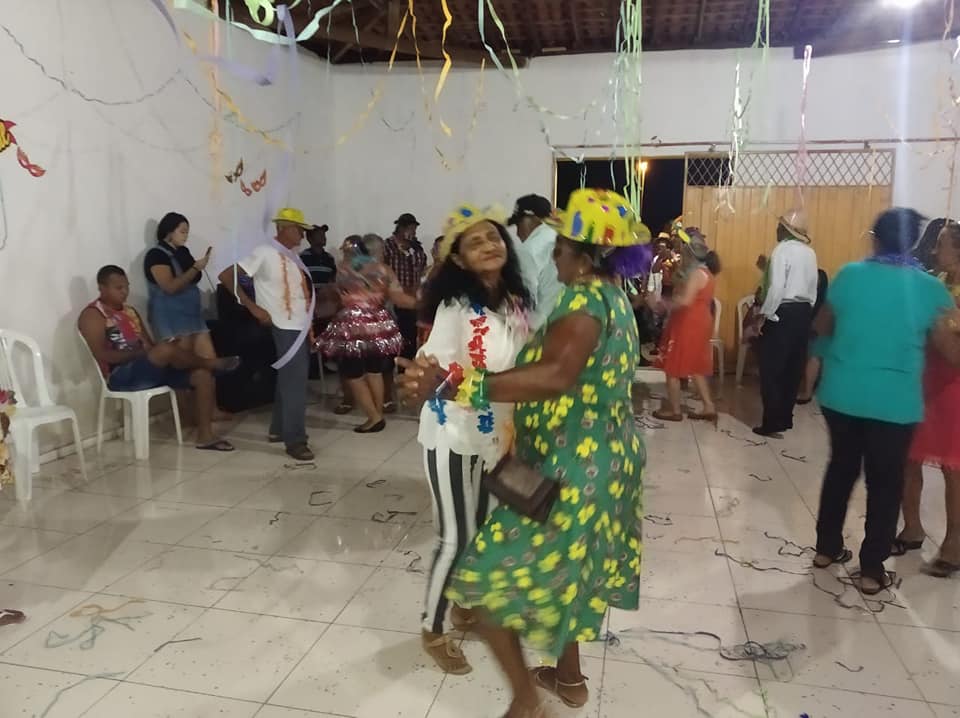 Secretaria municipal de assistência social realiza carnaval dos idosos - Imagem 2