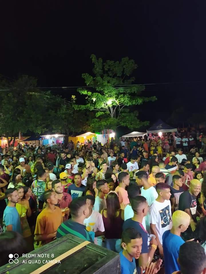Segunda noite de Carnaval em Monsenhor Gil, bandas e foliões se divertem em Balneário Natal - Imagem 15