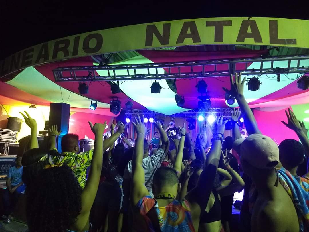 Segunda noite de Carnaval em Monsenhor Gil, bandas e foliões se divertem em Balneário Natal - Imagem 18
