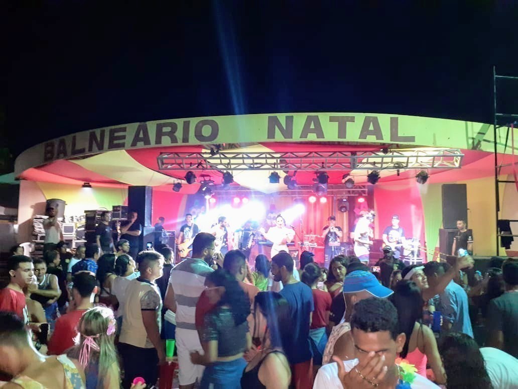 3a noite de Carnaval em Monsenhor Gil, Mw Som e Gil Mendes fazem a festa