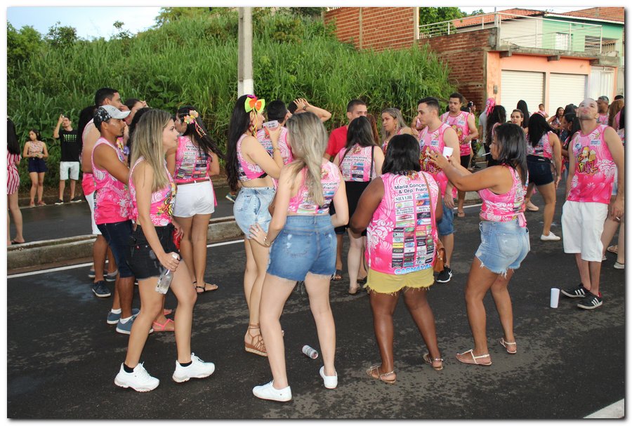 Carnaval em Inhuma foi bastante animado-confira as imagens - Imagem 29