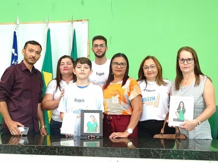 Escolas municipais de Jatobá do Piauí recebem prêmio projeto aluno Boletim Nota 10