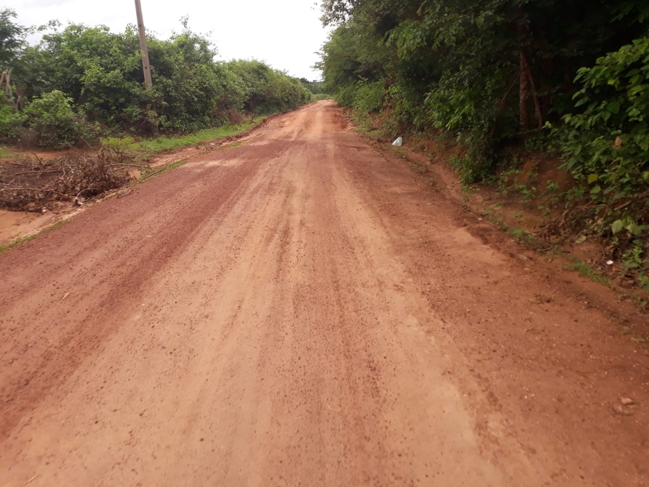 Prefeitura continua trabalhando no melhoramento das estradas vicinais - Imagem 5