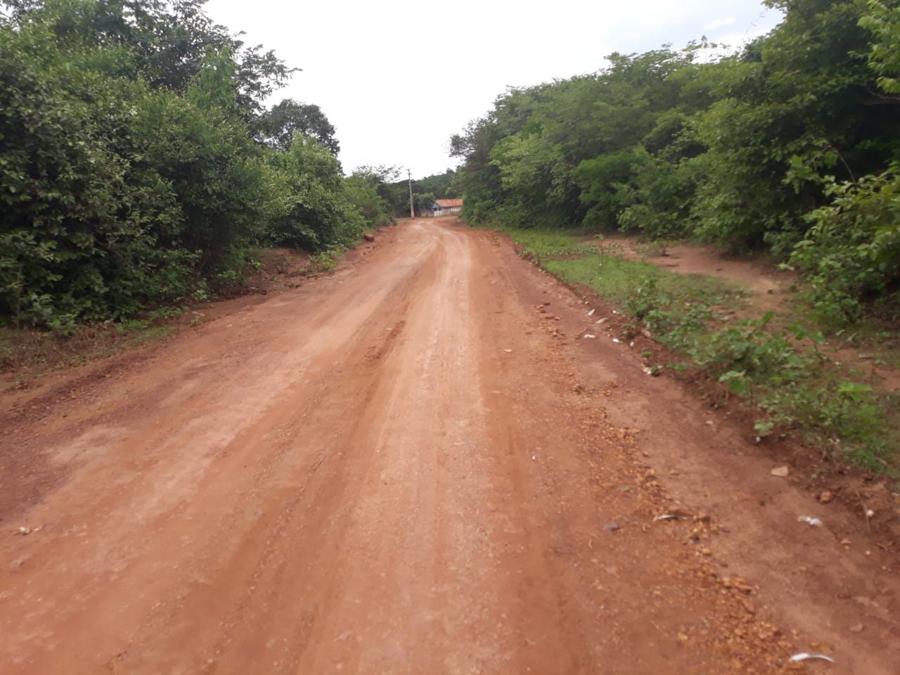 Prefeitura continua trabalhando no melhoramento das estradas vicinais - Imagem 3