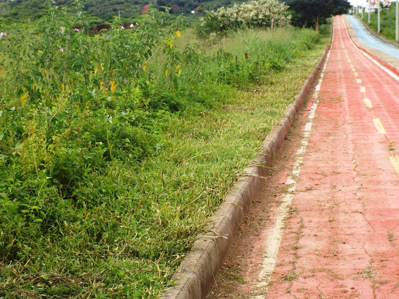 prefeitura continua recuperando calçamentos danificados pela chuvas  - Imagem 9