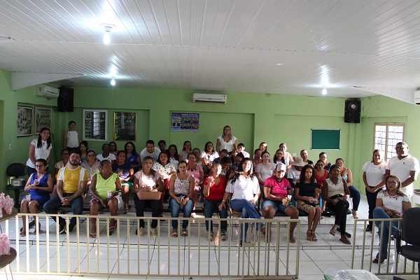 Mulheres participam de palestra sobre prevenção do câncer do colo do útero  - Imagem 15
