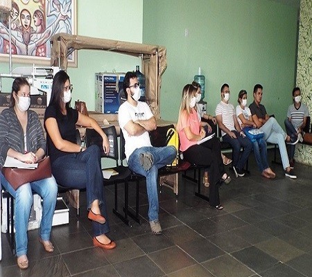 Secretaria de saúde realiza reunião com os enfermeiros para tratar dos atendimentos nos ESF 