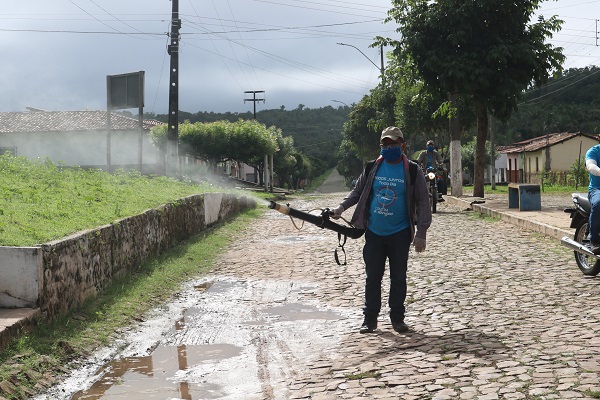 Secretaria Municipal de Saúde distribuiu máscaras e álcool em gel  - Imagem 1
