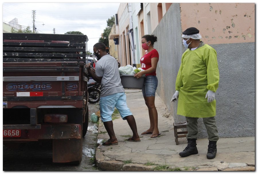 Profissionais realizam ações de prevenção ao Coronavírus  - Imagem 29