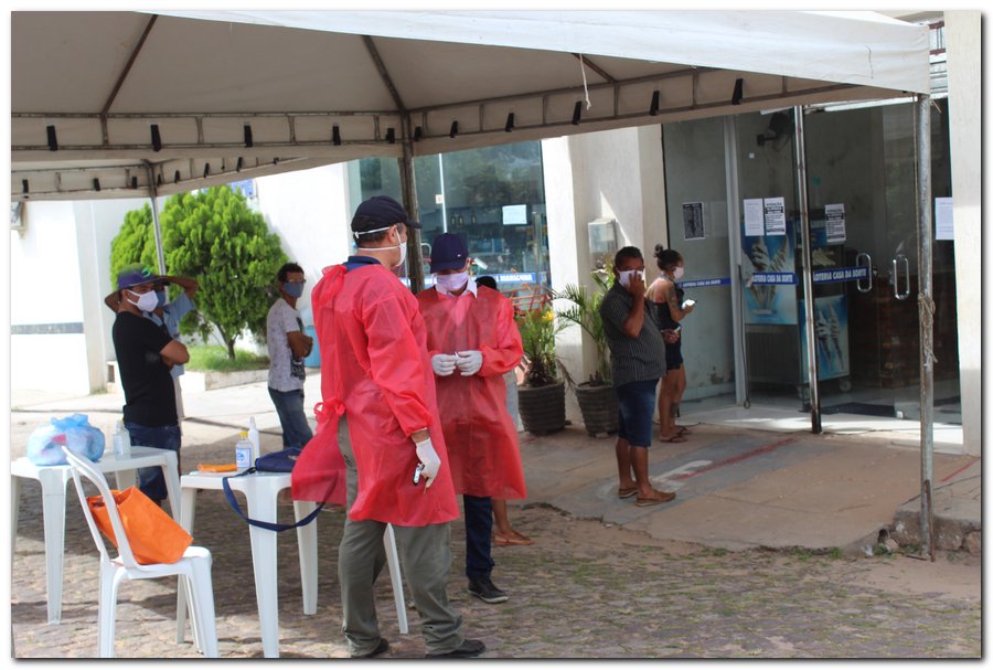 Profissionais realizam ações de prevenção ao Coronavírus  - Imagem 7