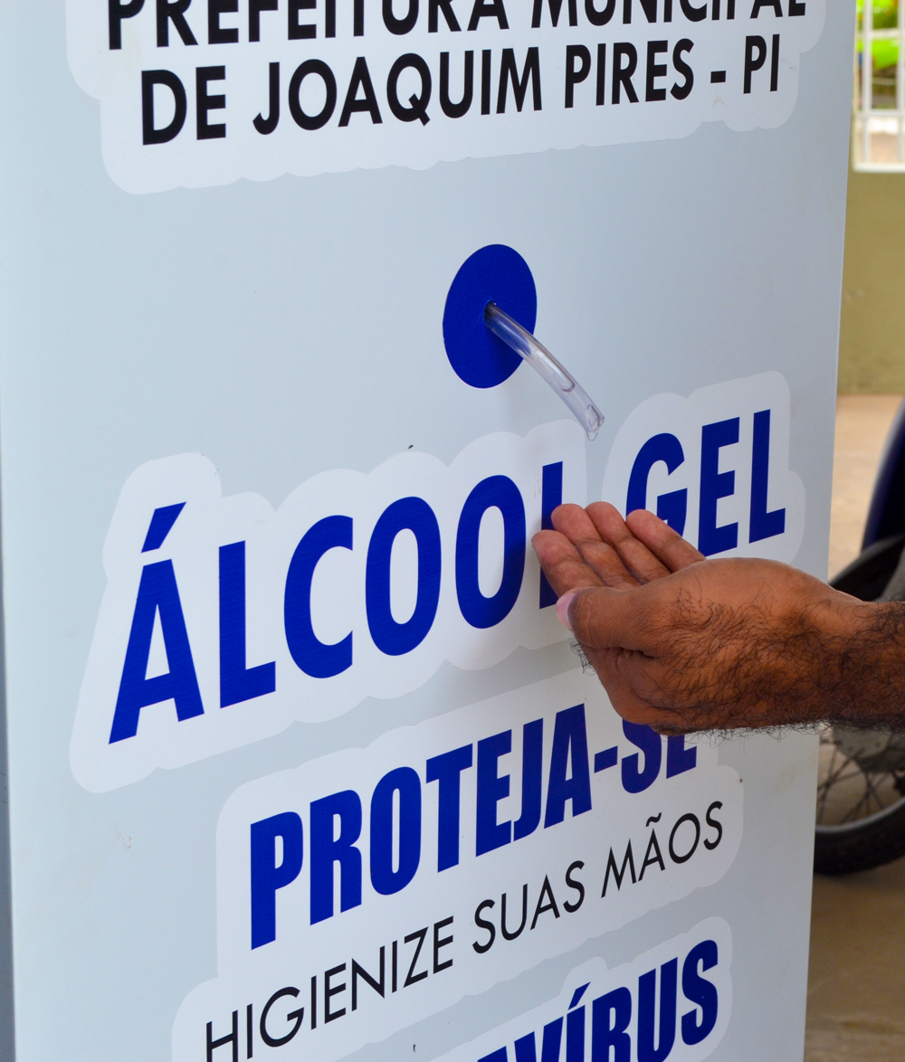 Prefeitura de Joaquim Pires adquire dispensadores com álcool em gel - Imagem 4