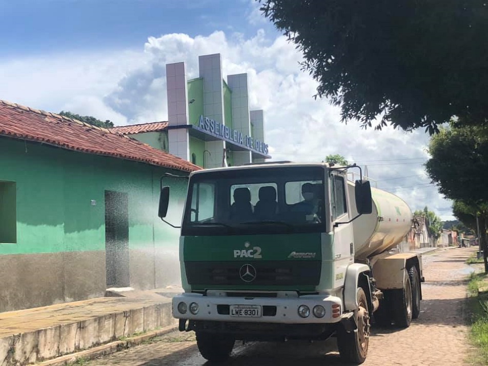 Equipes realizam sanitização nas ruas da cidade - Imagem 2