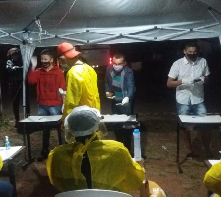 Secretaria de Saúde em blitz sanitária recepciona com monitoramento passageiros que chegaram de São Paulo