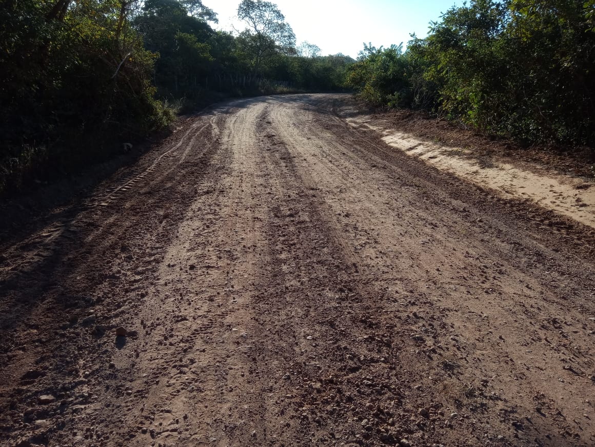 Prefeitura Municipal de Monsenhor Gil mais uma vez recupera estradas - Imagem 1