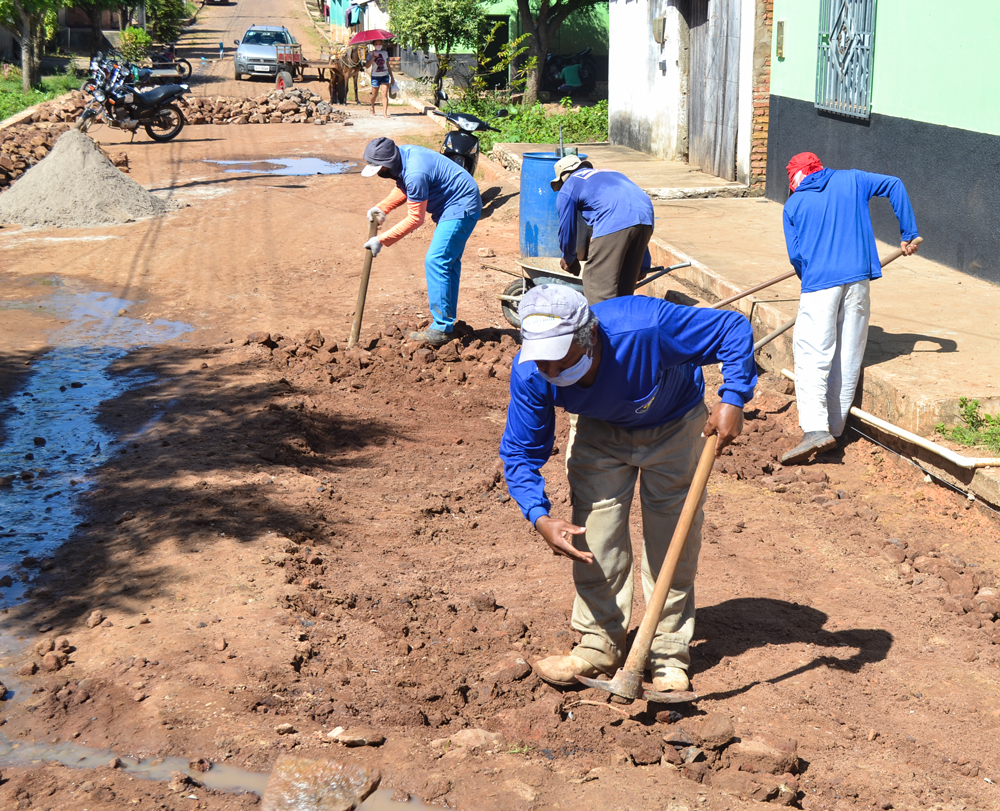 Prefeitura de Joaquim Pires inicia obras de recuperação de calçamentos - Imagem 1