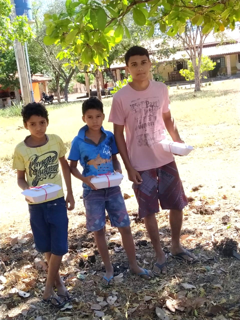 Secretaria municipal de assistência social de Jatobá do Piauí realiza o São João em casa - Imagem 11