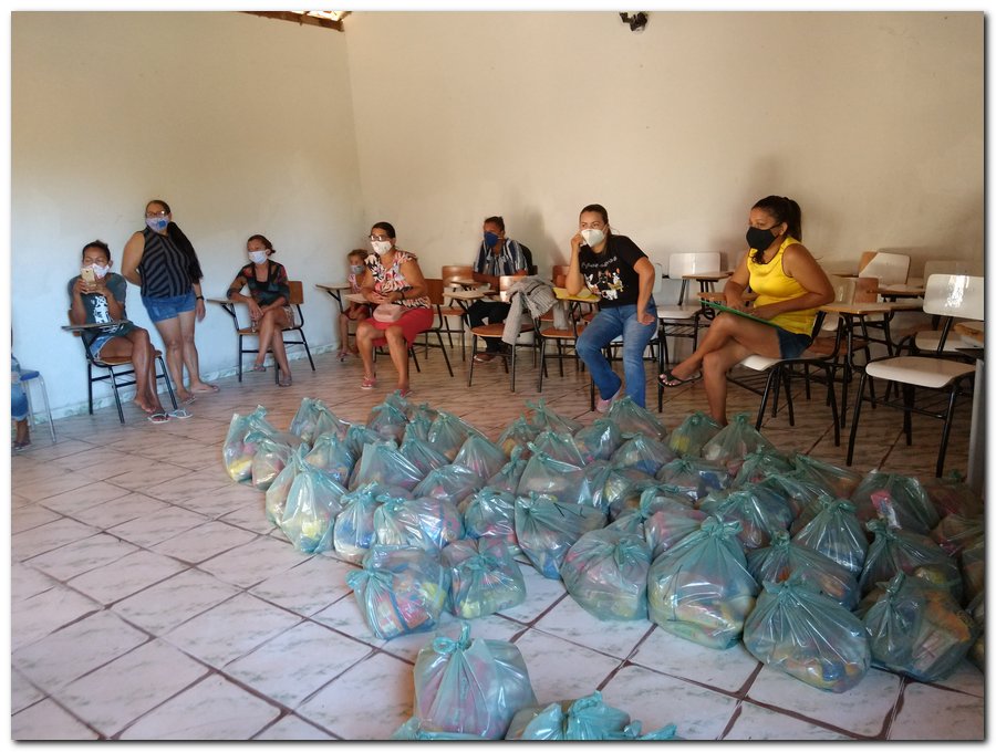 Prefeitura de Inhuma e Secretaria de Educação entrega Kits de Alimentação Escolar - Imagem 3