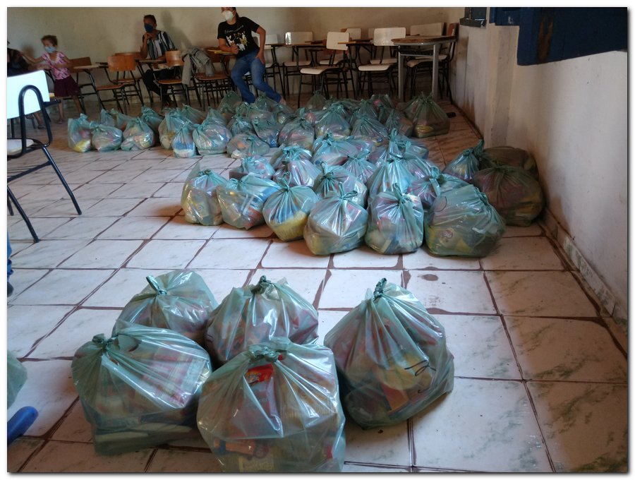 Prefeitura de Inhuma e Secretaria de Educação entrega Kits de Alimentação Escolar - Imagem 6