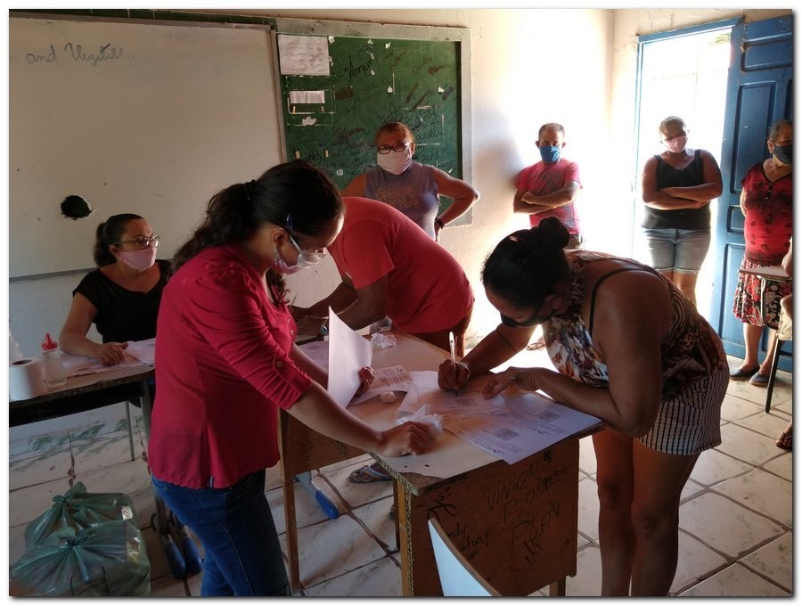 Prefeitura de Inhuma e Secretaria de Educação entrega  Kits de Alimentação Escolar 