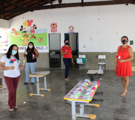 Dia do amigo comemorado na escola municipal Manoel Gregório