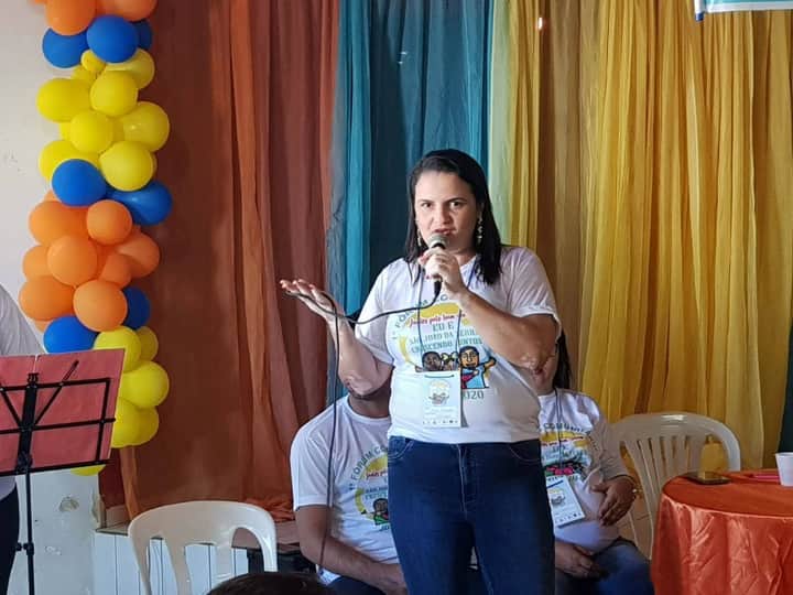 Secretária de Educação Arlene Fernandes