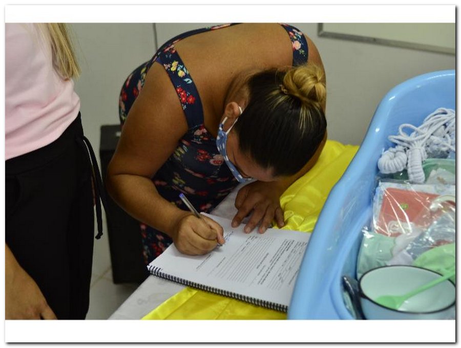 SEMTAC realiza entrega de enxovais - Imagem 1