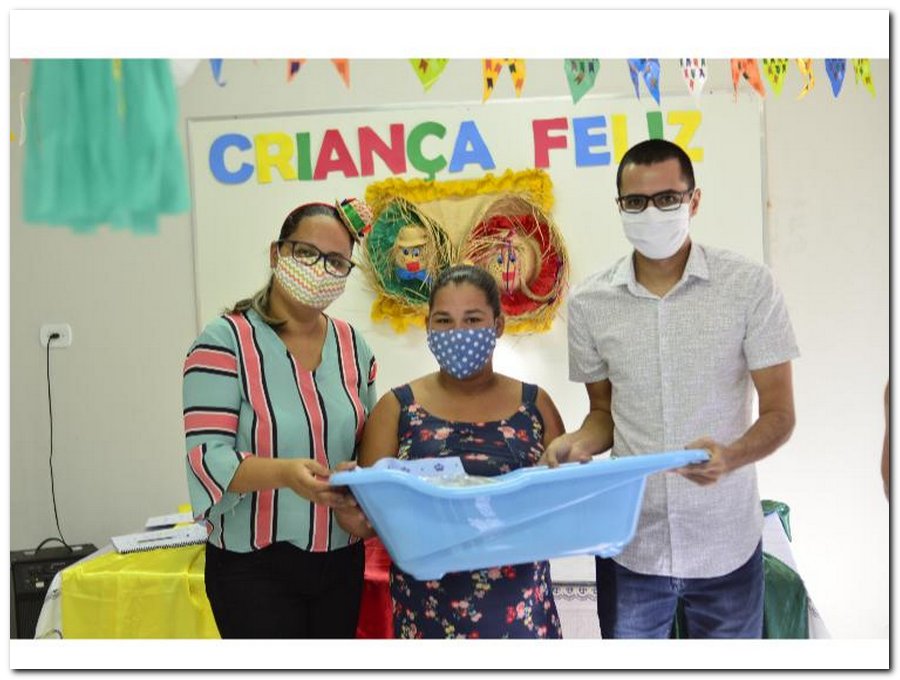 SEMTAC realiza entrega de enxovais - Imagem 3