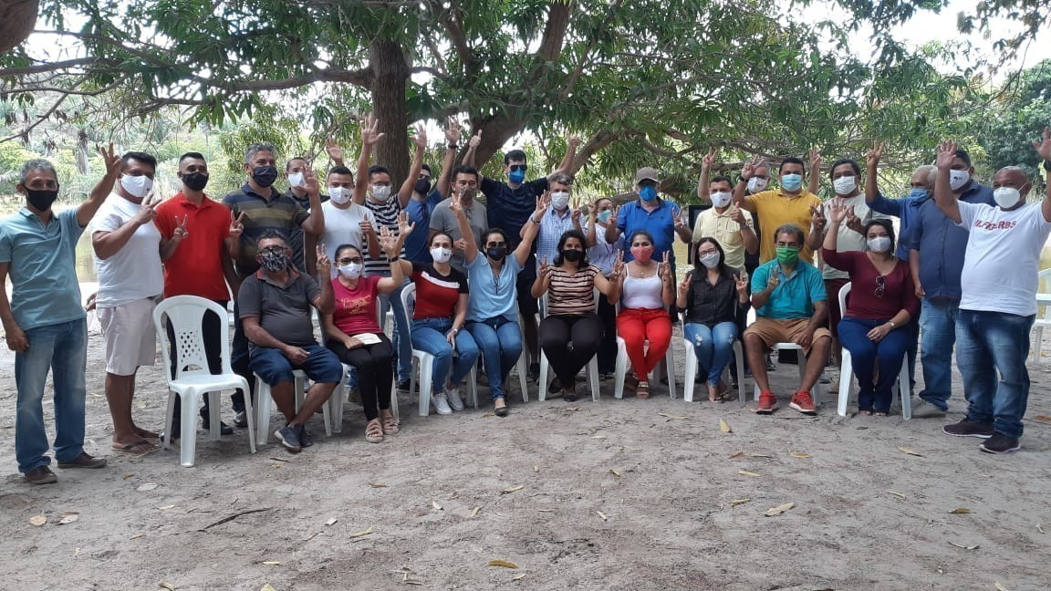 Grupo político se reúne para traçar estratégicas em Monsenhor Gil