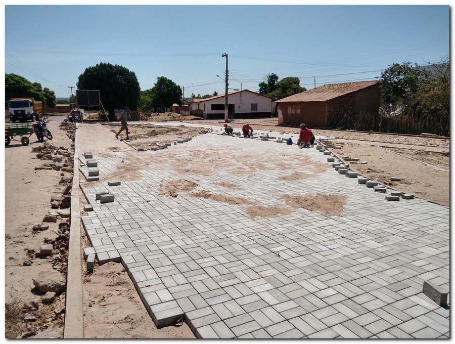 Prefeitura de Inhuma constrói Praça Pública no Bairro Sossego - Imagem 5