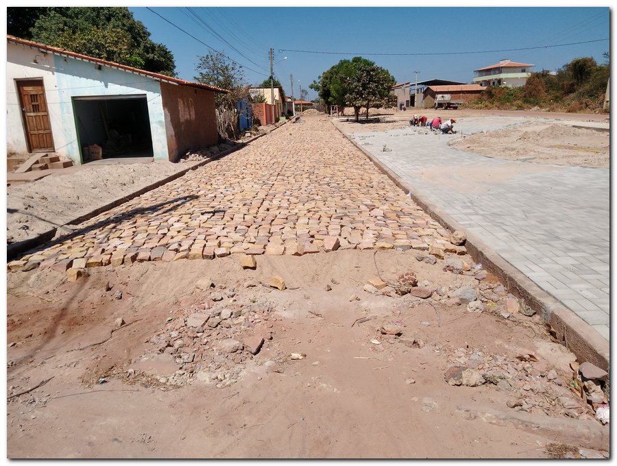Prefeitura de Inhuma constrói Praça Pública no Bairro Sossego - Imagem 3