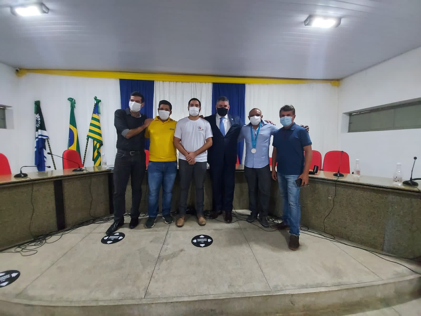 Prefeito João Luiz se reúne com atleta olímpico Cláudio Roberto e outras personalidades do Atletismo - Imagem 7