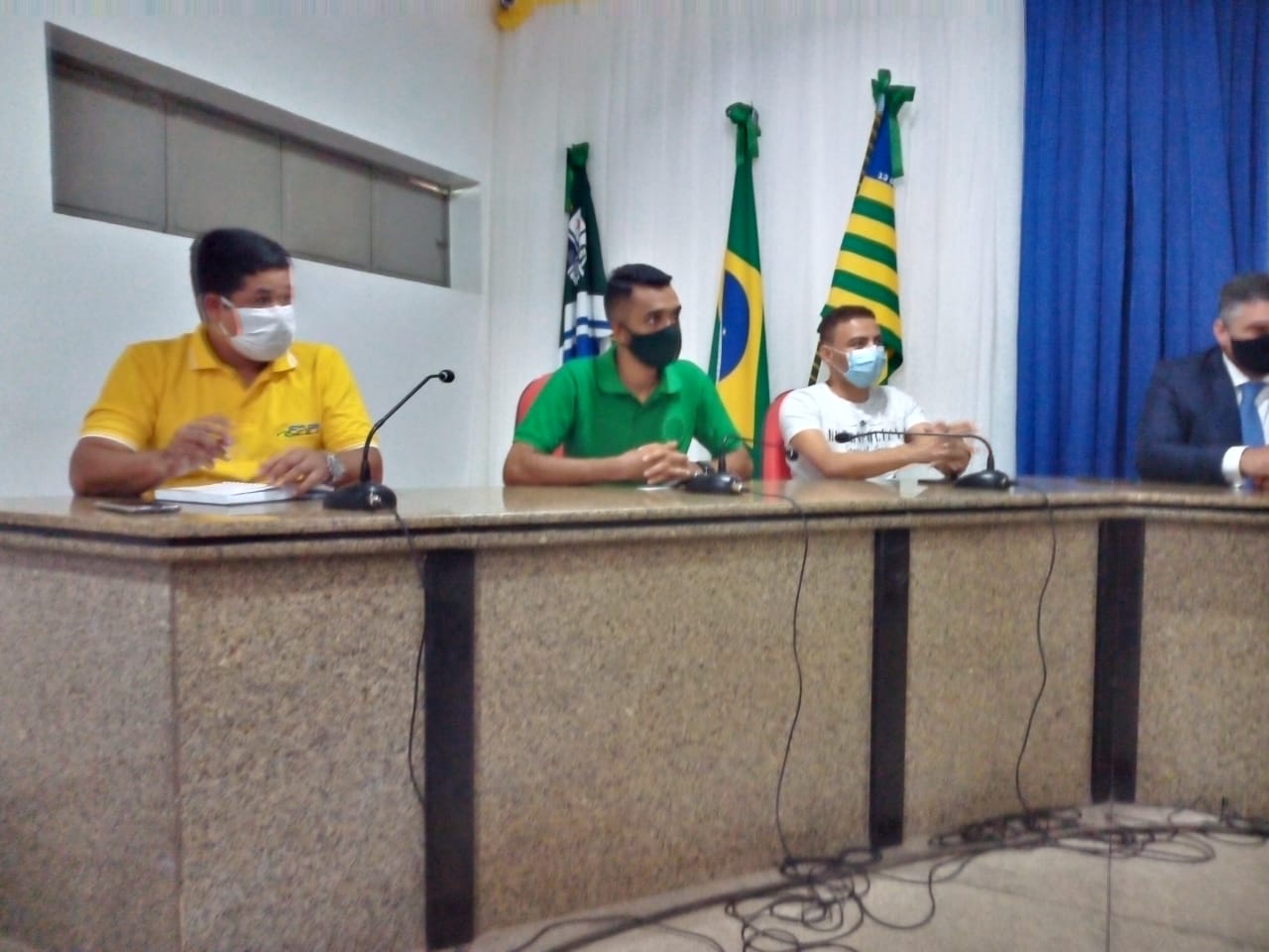 Prefeito João Luiz se reúne com atleta olímpico Cláudio Roberto e outras personalidades do Atletismo - Imagem 5