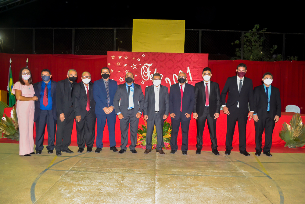 Vereadores, Prefeito e Vice Prefeito são empossados em Joaquim Pires - Pi - Imagem 23