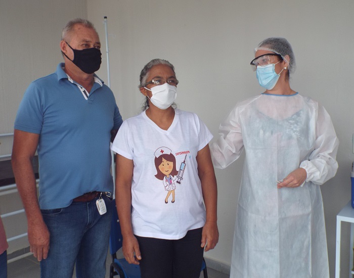 Milton Brandão: Inaugura Centro de Atendimento a Covid-19 com vacinação para 29 funcionários da saúde - Imagem 10