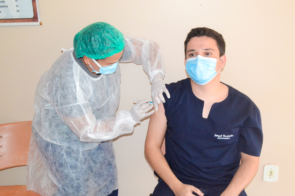 Joaquim Pires inicia vacinação contra COVID-19 - Imagem 5