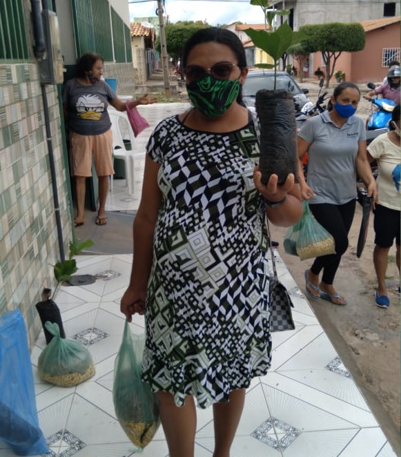 Sindicato dos Trabalhadore(a)s Rurais realiza Assembleia Geral e faz entrega de sementes para os agricultores  - Imagem 3