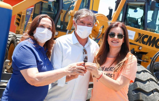 Prefeitura de Valença do Piaui recebeu motoniveladora (patrol) da Codevasf