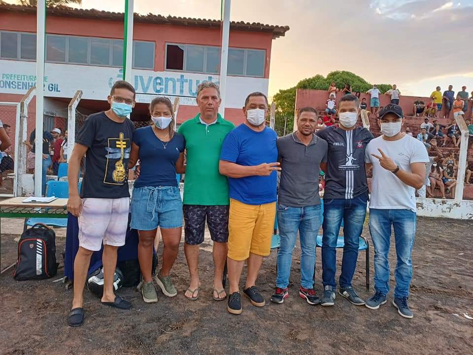 Prefeito João Luiz e vice Evandro Abreu abrem jogos em Monsenhor Gil - Imagem 6