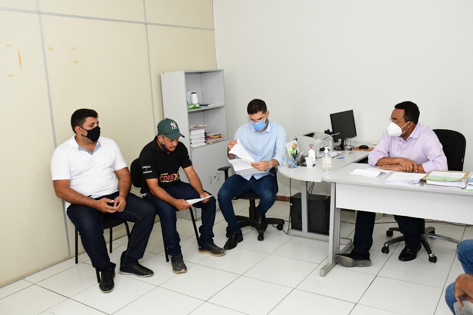 Joel recebe org. de eventos, músicos e donos de bares para novas medidas