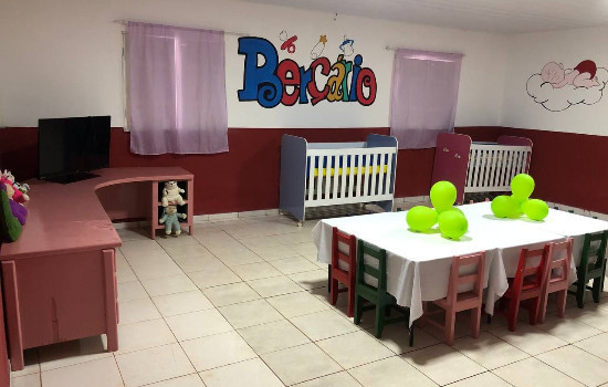 Prefeitura em parceria com a Secretaria de Educação reinaugura Creche
