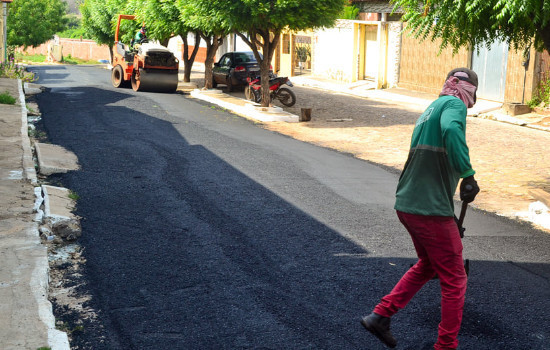 Joaquim Pires recebe obra de pavimentação asfáltica