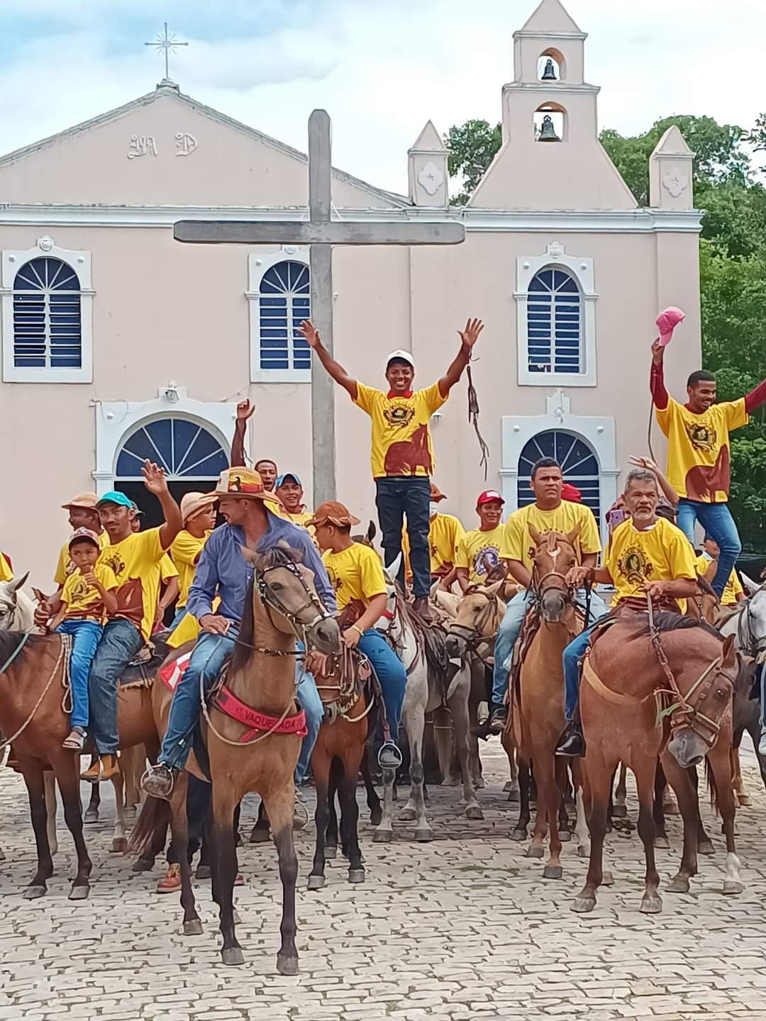 Monsenhor Gil é destaque nas Cavalgadas reunindo a velha guarda e outros