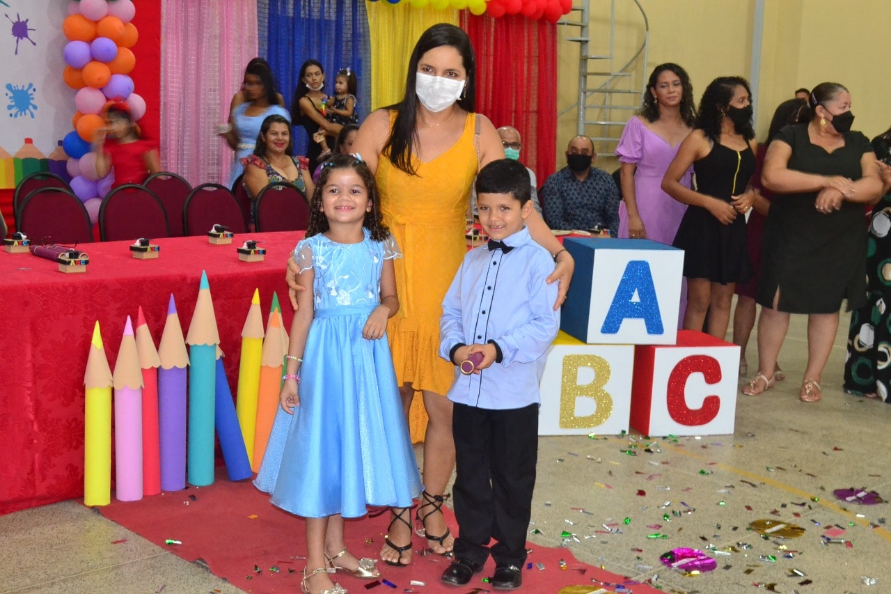 U. E Vó Binoca realiza formatura dos Doutores do ABC - Imagem 28