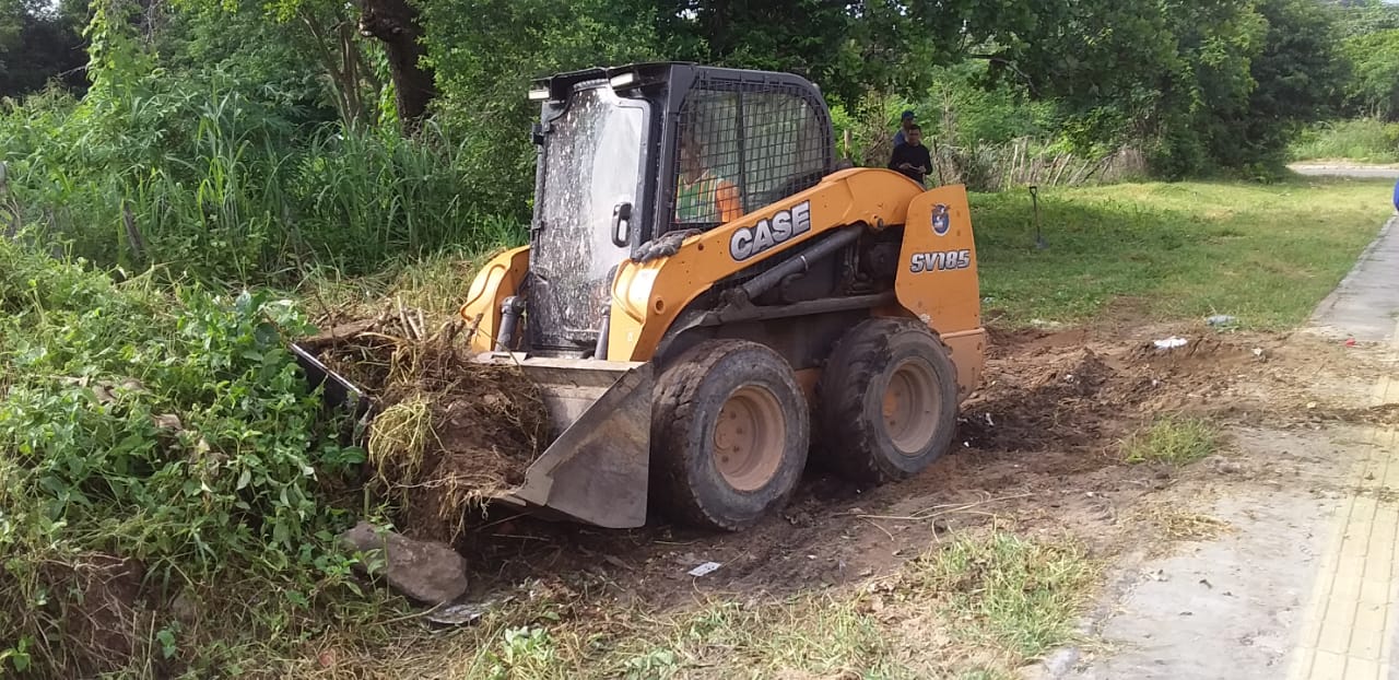 Limpeza continua marca da gestão eficiente da prefeitura de Monsenhor Gil - Imagem 8