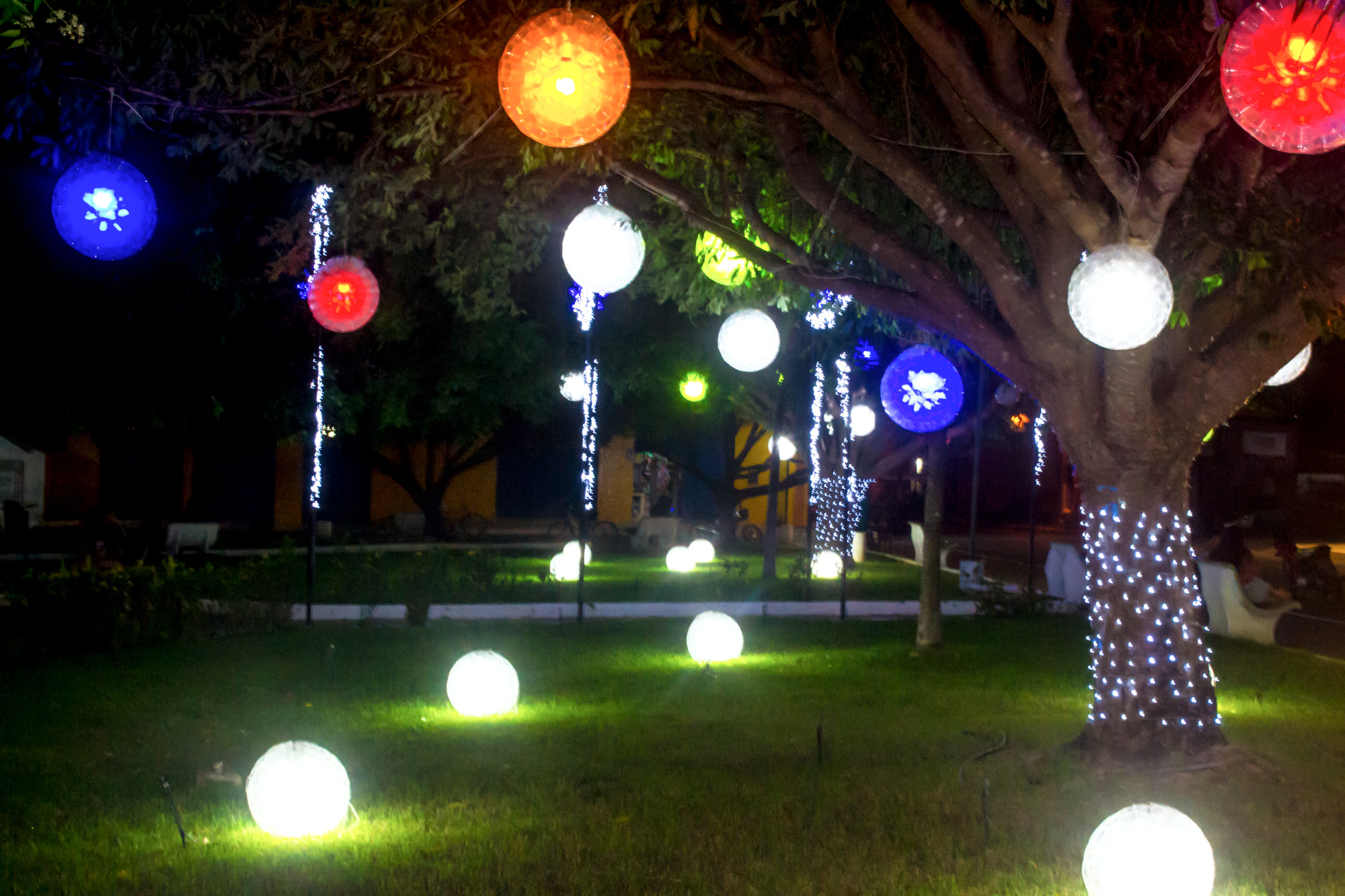 Praça 28 de Dezembro de Joaquim Pires recebe decoração natalina - Imagem 13